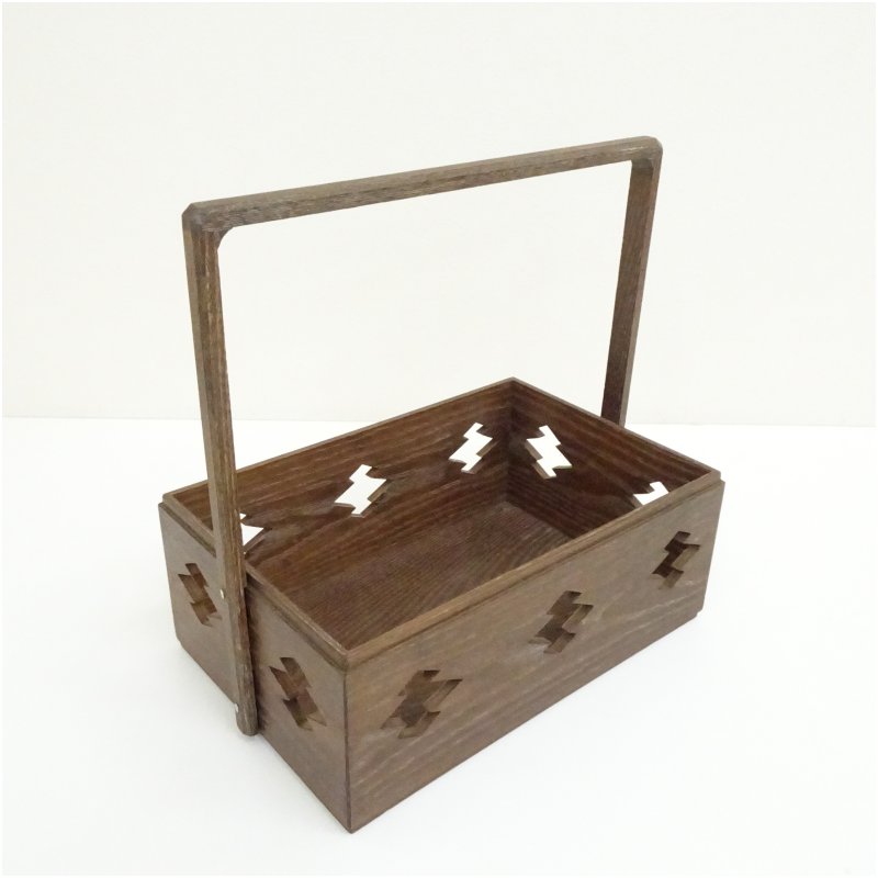 【中古】【茶道具】桑七宝透かこい女莨盆  紙巻きタバコ盆 茶道 茶道具 今めかしい 紙巻きタバコぼん 吹かす具 茶器 炭 保護すること 蔵置き 箱 骨董 抹茶 茶会 茶席
