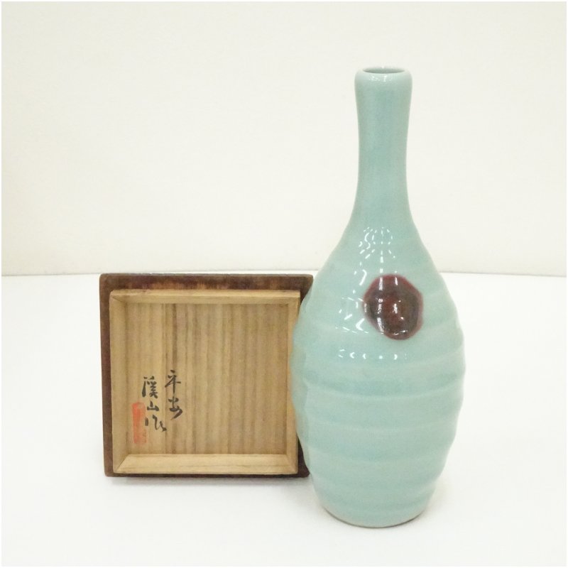 【中古】【華道】初代 加藤渓山造 青磁一輪挿花瓶（共箱）  花器 今めかしい 愛くるしい アンティーク 御花軍事基地 華道 華道具 茶道具 茶道 活け花 花入れ【最大限度100%尖んがりうしろ側】