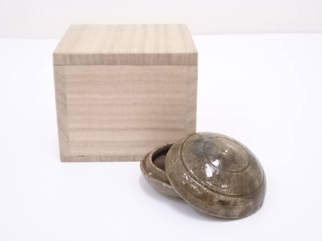 皆空窯 香合 灰釉 お香入れ 茶道具 小物入れ 皆空窯 泉 香合 灰釉 お香入れ 茶道具 小物入れ 栃の香合・