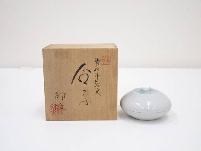 50 Off 陶芸 陶器 郁雄造 青磁氷裂文合子 共箱 送料無料 茶器 茶の湯 茶席 茶道具 骨董 お茶 香合 化粧品入れ 合器 ごき ごうす ごうし 容器 おしゃれ Kdot ランキング１位受賞 Ieu Edu Ua