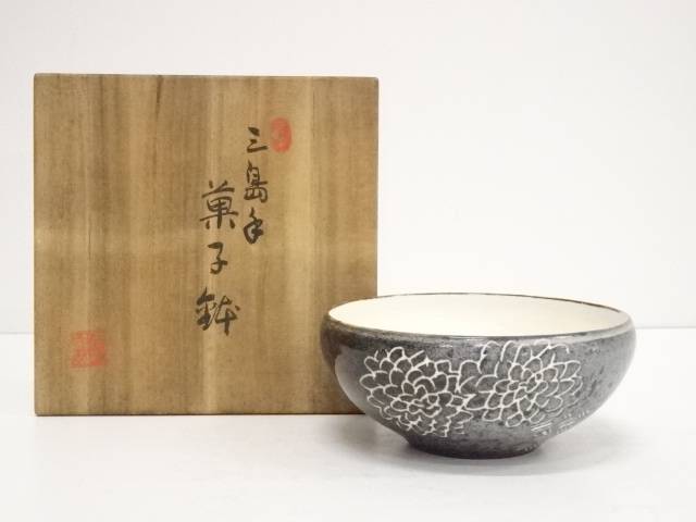 【新品未使用品】漆器 大小 菓子器 セット KENZO 漆器セット 大きめお椀5客/お盆付き菓子器【未使用・保管