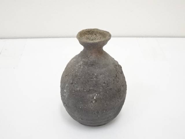 サマーセール50 オフ 陶芸 中古 陶器 かわいい 酒 酒器 おしゃれ 日本酒 送料無料 焼締徳利 作家物 共箱