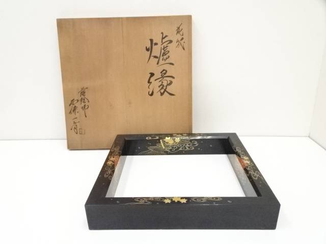 現金特価 蒔絵師西條一斎造 花筏蒔絵炉縁 共箱 中古 茶道具 茶道 おしゃれ ろぶち 茶室 お茶 お茶席 茶器 炉壇 道具 骨董 抹茶 茶会 茶の湯 木の枠 卯月 4月 春 Fucoa Cl