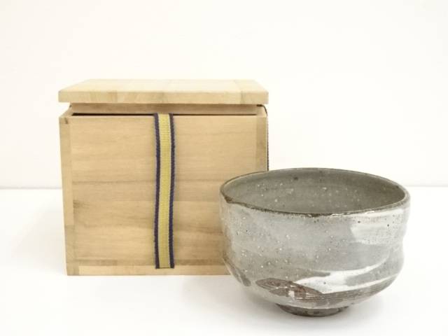 京焼　抹茶碗　茶道具　金彩　花の図　共箱　仕覆　巾着付⑤ 茶道具 | 京焼窯元 橋本城岳