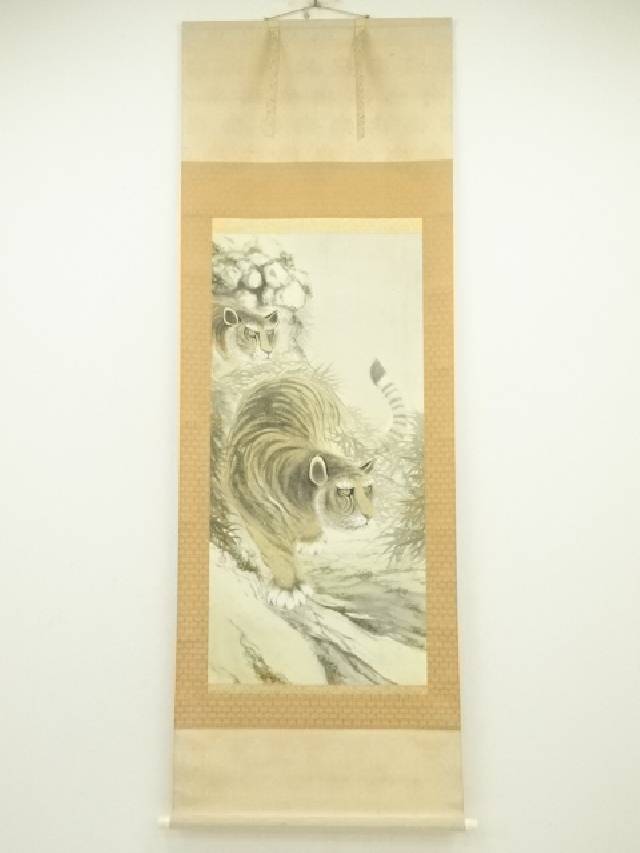 松本鉄之筆　　絹本彩色画　　題目　【　猛虎図　】　軸先木 楽天市場】【中古】【書画】中村鉄崖筆 猛虎図 肉筆絹本掛軸