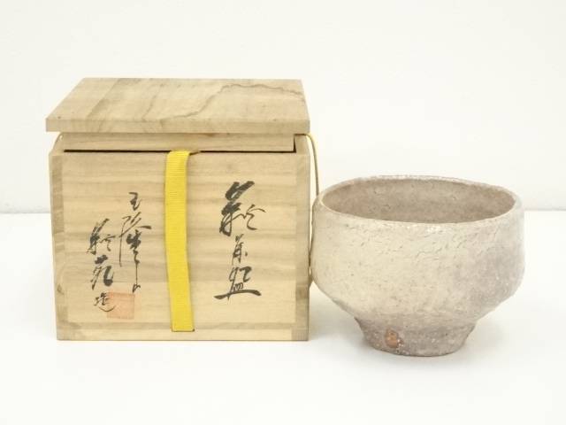 【美品】吉田萩苑　花瓶　花入　共箱付　花器　茶陶萩焼　茶陶　萩焼　花挿　茶道 Amazon.co.jp: 吉田萩苑 花瓶 花入 共 花器 茶陶萩焼 茶陶 萩焼