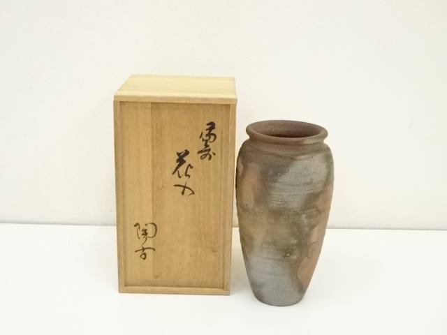 備前焼 砧形 花生 花入 窯変 花瓶 飾壺 共箱 在銘 / 花器 茶道具 備前花器・砧形 – 岡南ギャラリー