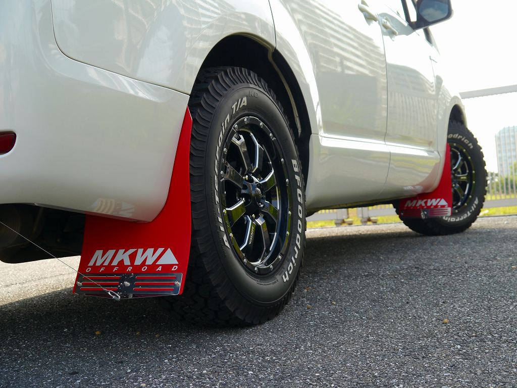 楽天市場 ｍｋｗ デリカｄ５ 専用マッドフラップ専用設計のためボルトオン装着 北海道 沖縄 離島は別途中継料が必要になります ニューズ タイヤ ホイールズ