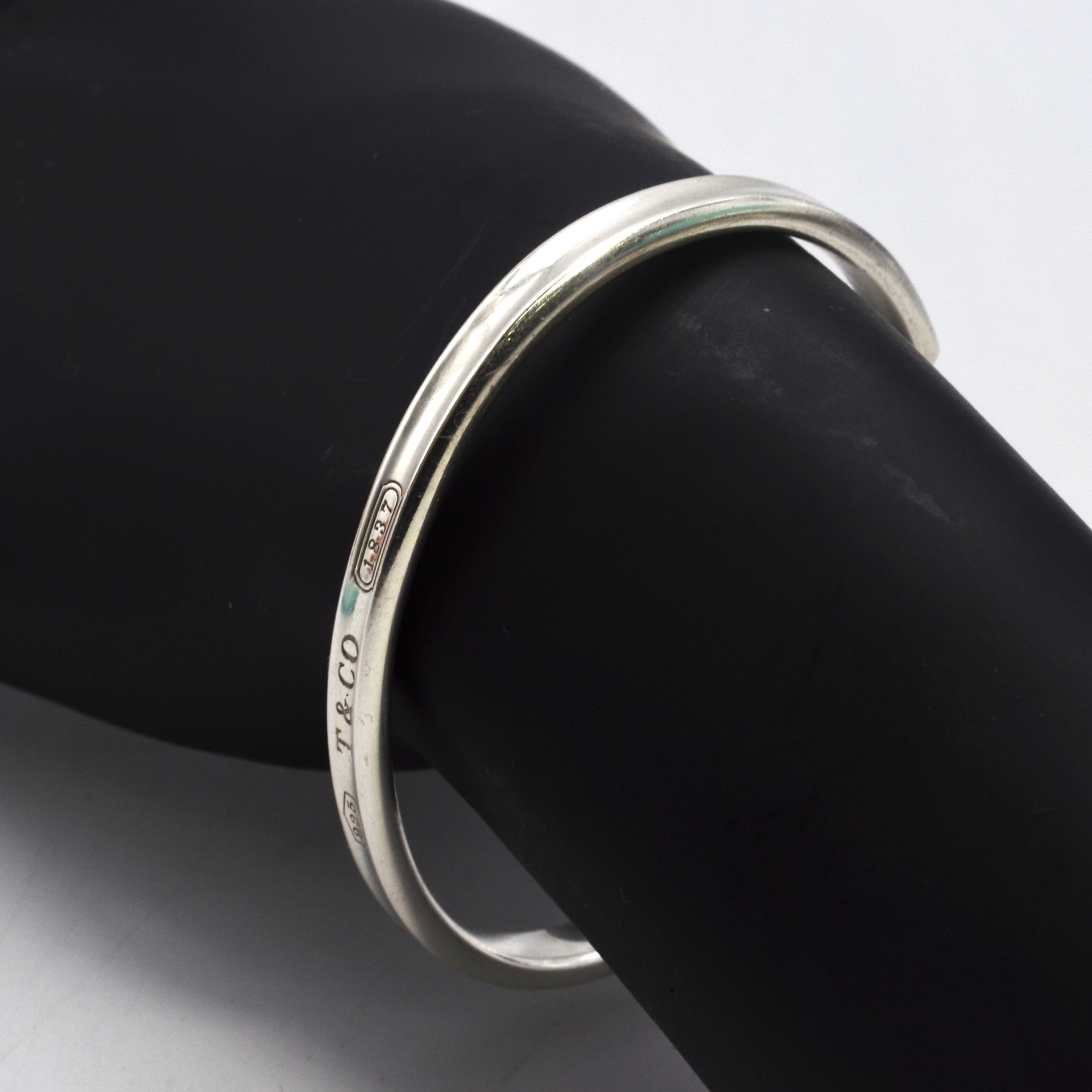 TIFFANY&Co. ティファニー 1837&trade; カフ シルバー（ナロー） Ag925 ハンドリング｜Clockwise【クロックワイズ】