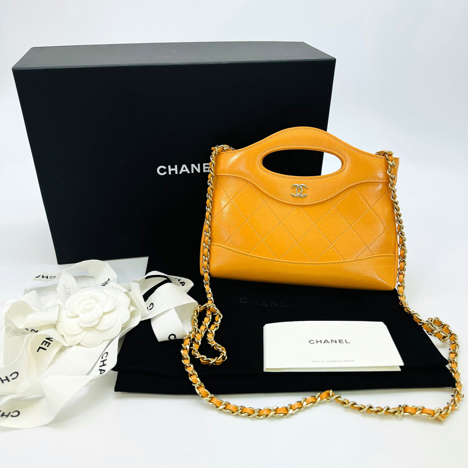 CHANEL G38820 ミュール ホワイト マトラッセ CHANEL G38820 ミュール ホワイト マトラッセ - メルカリ