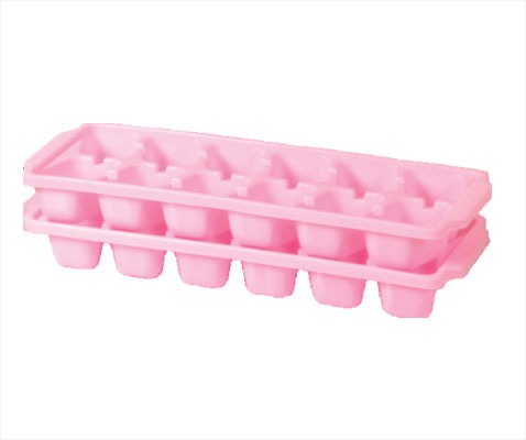 可塑性物質箔の氷を当て嵌めるして寒さに閉じ込めました