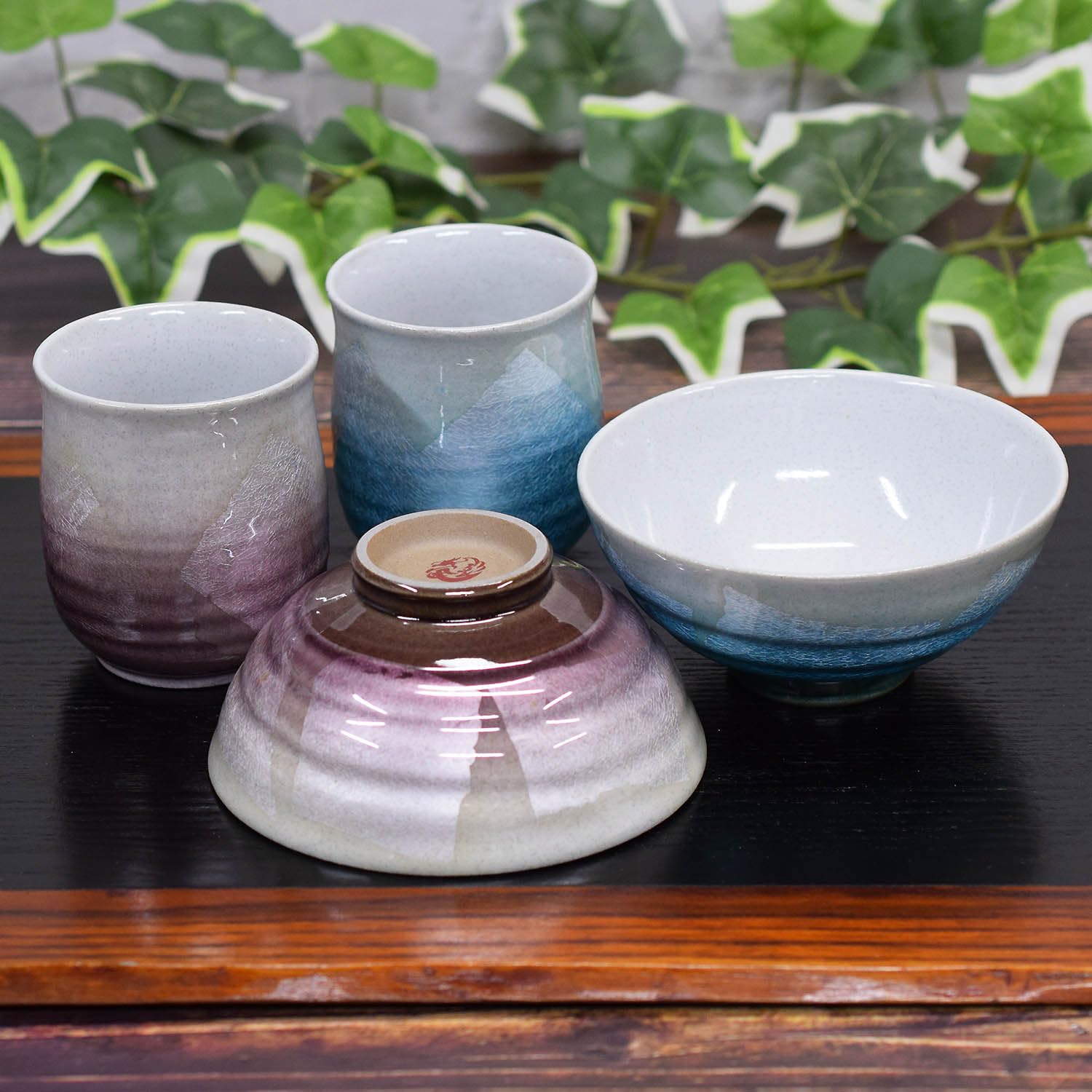 和座の蔵 おしゃれ 夫婦茶碗 湯呑み ペア 食器セット 九谷焼 睦揃 銀彩 陶器 高級 ブランド 和食器 結婚祝い プレゼント 還暦祝い 古希祝い 喜寿祝い 米寿祝い ギフト｜日用雑貨NEWPRODUCT