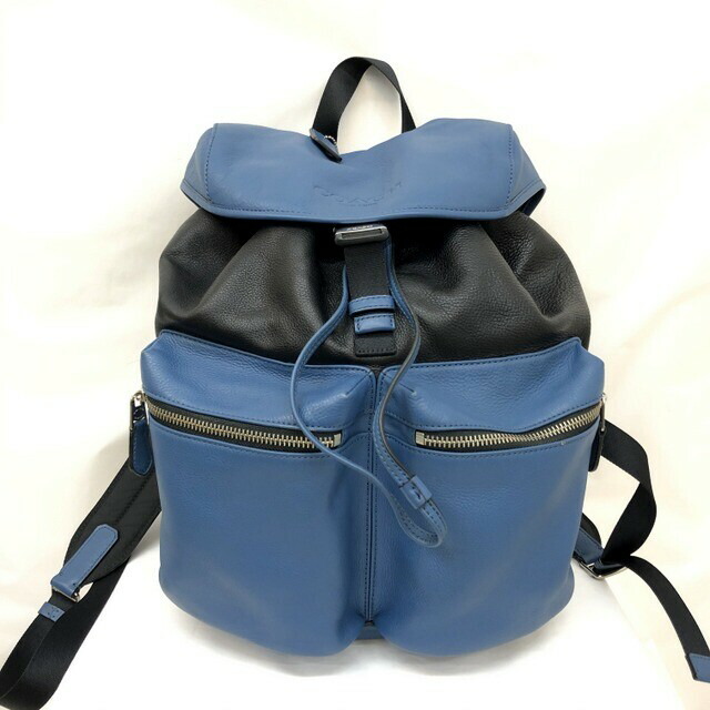 コーチ F F リュックサック バイカラー レディース Coach スムースレザー デイパック ブルー デイパック 肩掛け鞄 メンズ レディース ブラック 大容量 巾着 バックパック ロゴ型押し T東大阪店 Ityvjot5hl28 中古 Ryb84 Next51店