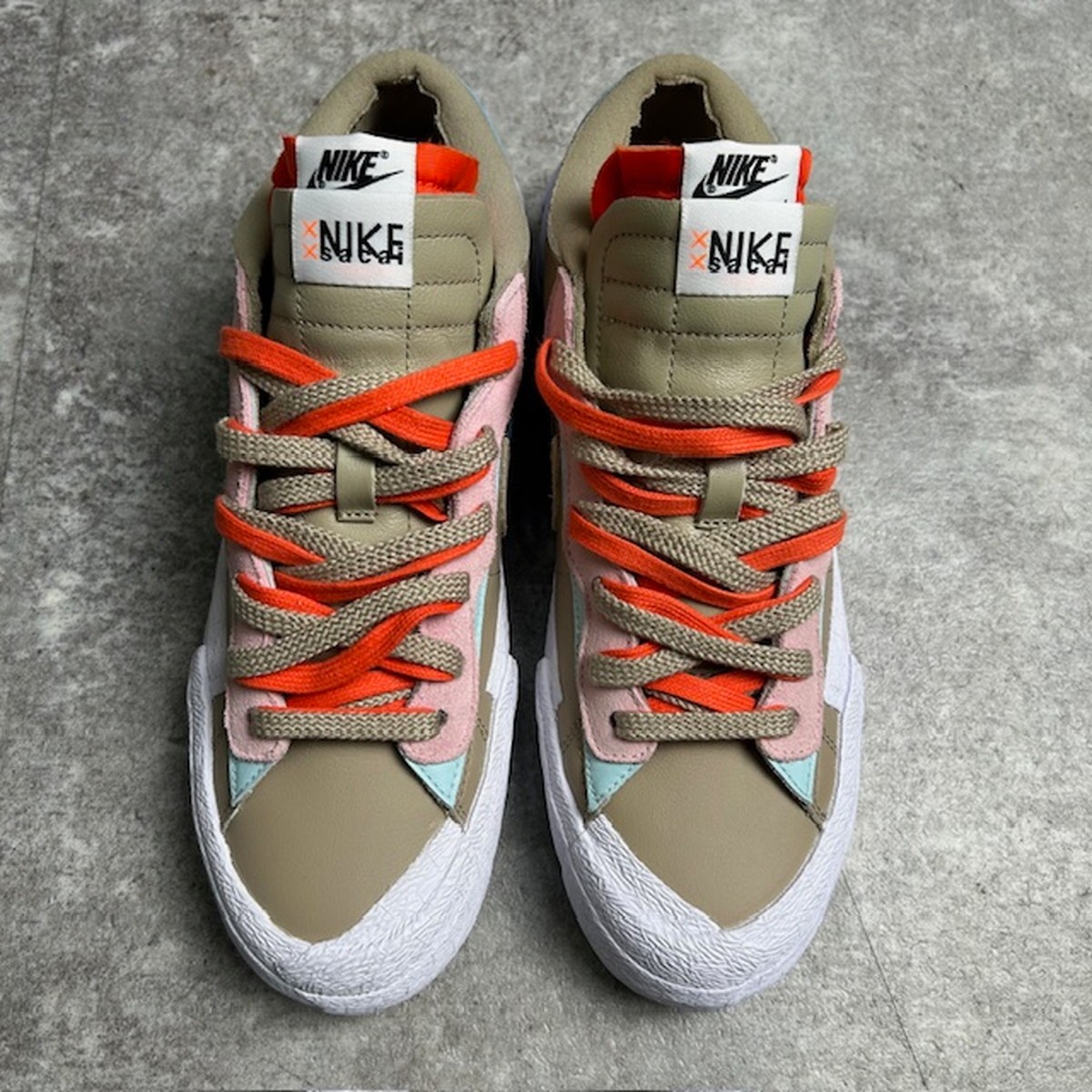 NIKE ナイキ sacai&times;KAWS Blazer Low Reed DM7901 200 コラボ トリプルネーム ブレーザー ロー リード スニーカー マルチカラー シューズ 靴 27.5cm 美品 貝塚店 ITDKWXOFP980 【中古】 RK2151D｜NEXT51店