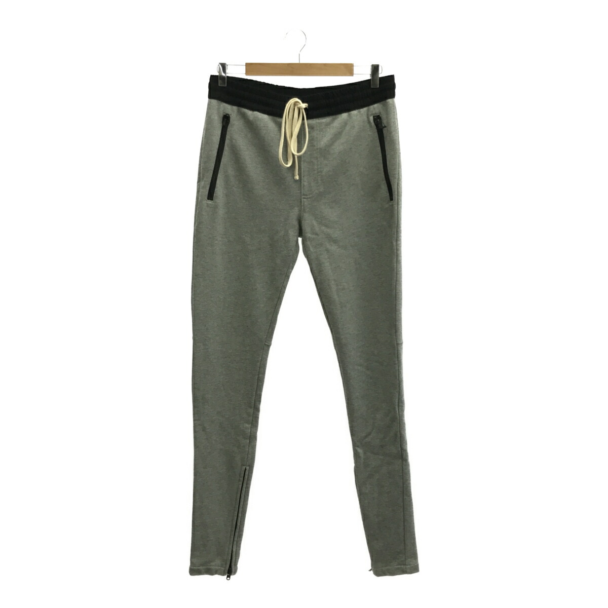 Fear Of God Essentials エッセンシャル ドローコードチノ Fear of God ESSENTIALS Men's Textured Nylon Trackpant in