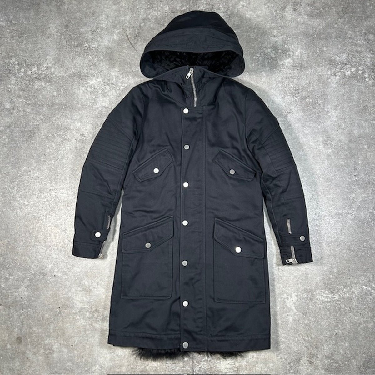 DIESEL ディーゼル BLACK GOLD ブラックゴールド 高級ライン キルティングライナー ファー ミリタリーコート アウター ジャケット メンズ 44 ブラック 貝塚店 ITRMVM7W5ZLS 【中古】 RK2669D｜NEXT51店