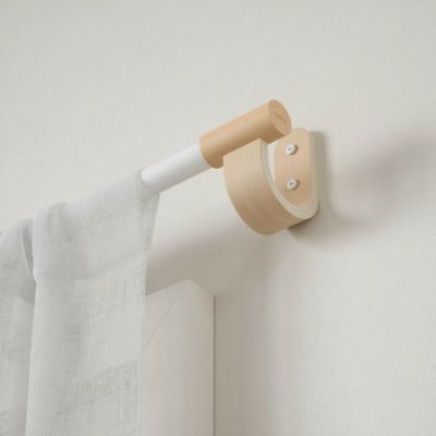 「雨の日二階建てバス通いを卒！“一生懸命すぎる”レインポンチョに出会って変わった私の雨季」