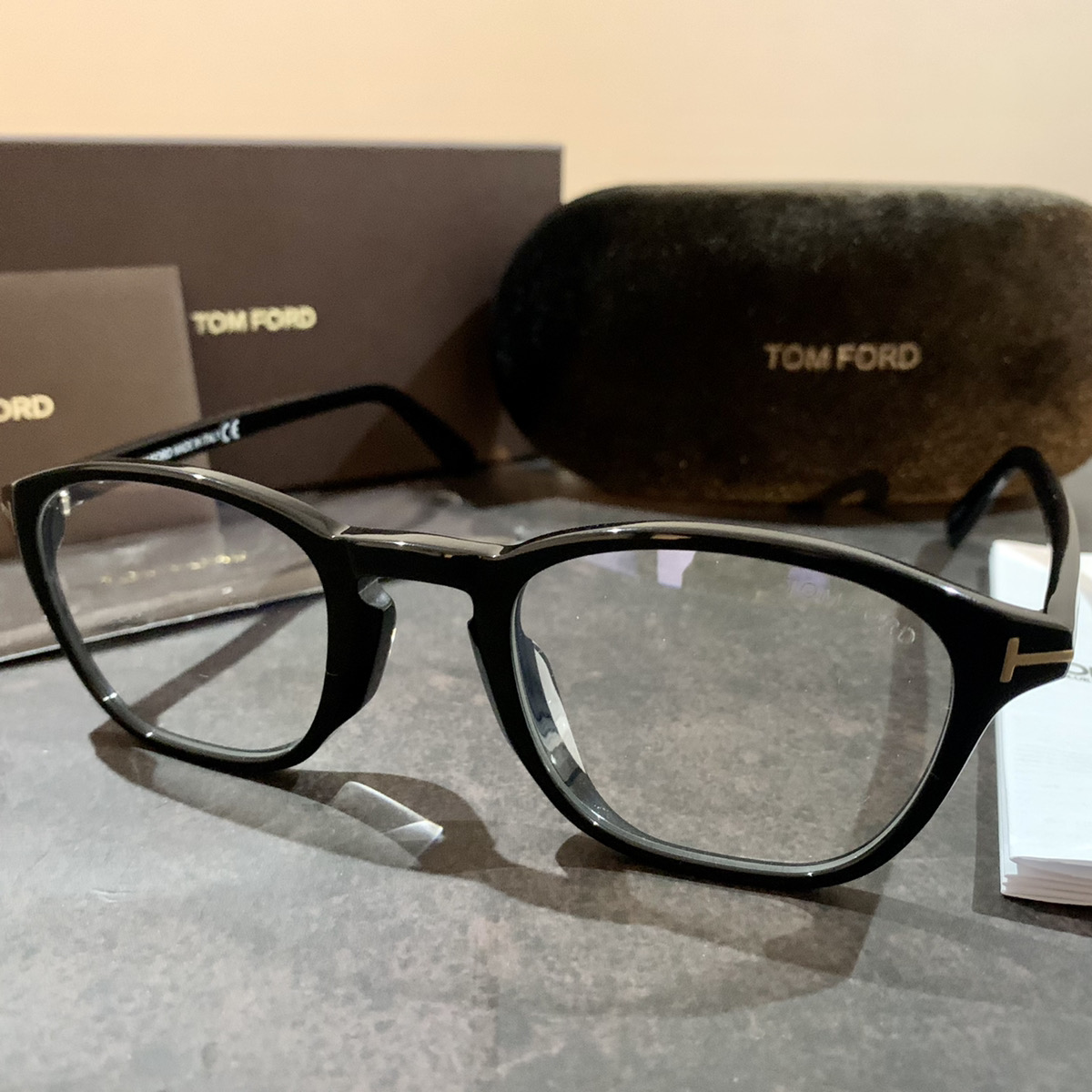 Tf5591 レディース バイヤーおすすめ Tomford Ft5591 Tf5591 001 レディース メガネ Ft5591 正規品 新品 トムフォード サングラス メンズ 眼鏡 並行輸入品 ネクストア