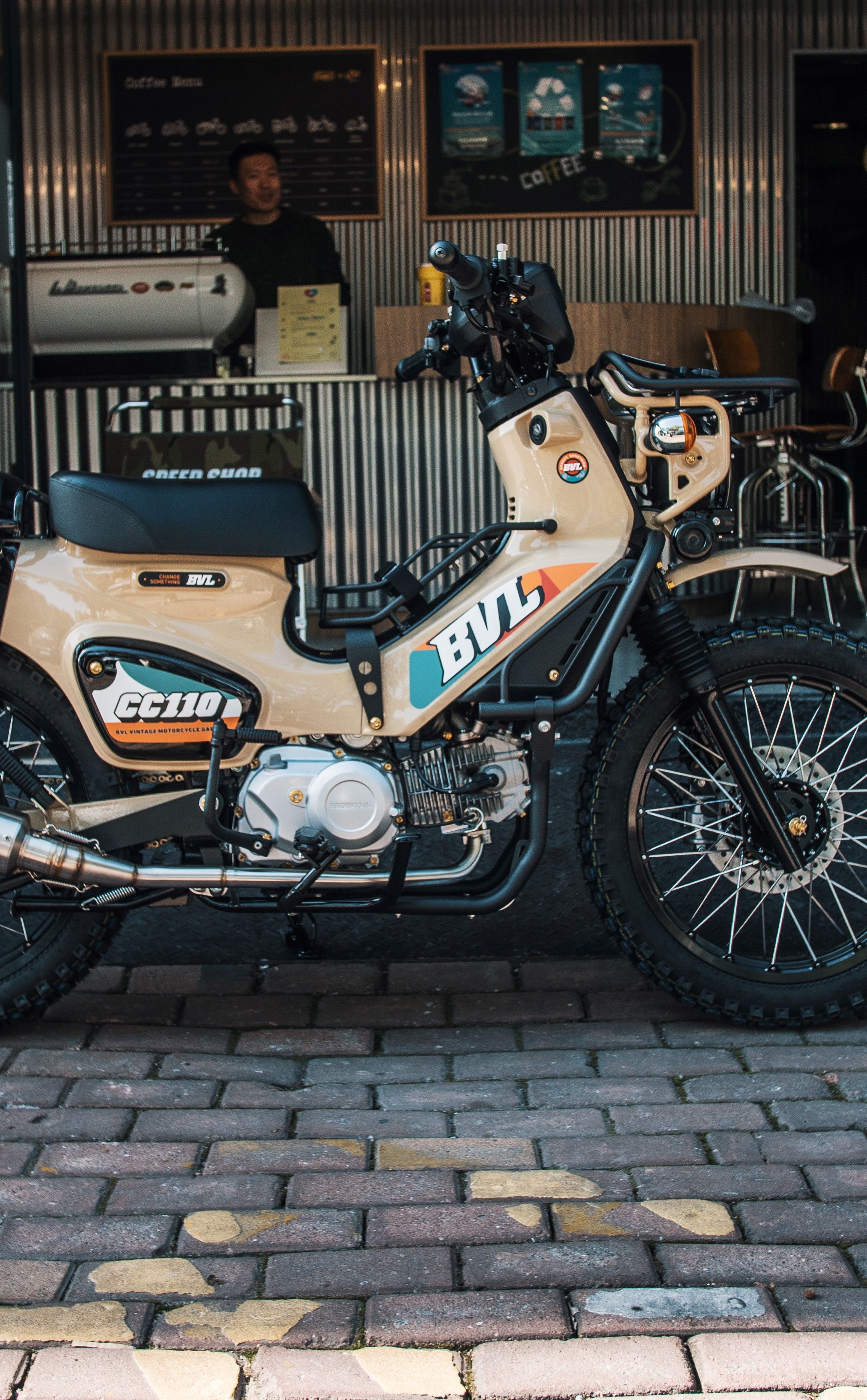 カブ クロスカブ 110 アンダーフレームキット エンジンガードキット ブラック バイクパーツ カスタムパーツ オートバイ キャンプツーリング 保護【取り寄せ】