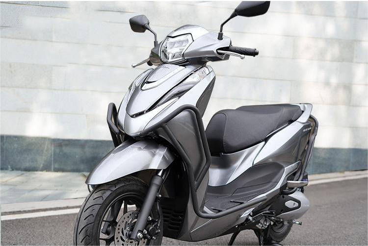 RZON HONDA DIO110用ステップバー(JK03) ホンダ ディオ110用 ステップバー HONDA DIO110(JK03) 足元快適、安定