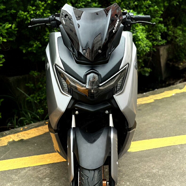 ヤマハ NMAX 155 2025 ウインドシールド オートバイスポーツツーリングウィンドシールド おしゃれ ウインドスクリーン 付き 金具ビス付き ブラック 黒【取り寄せ】｜ネクストステージ1号店