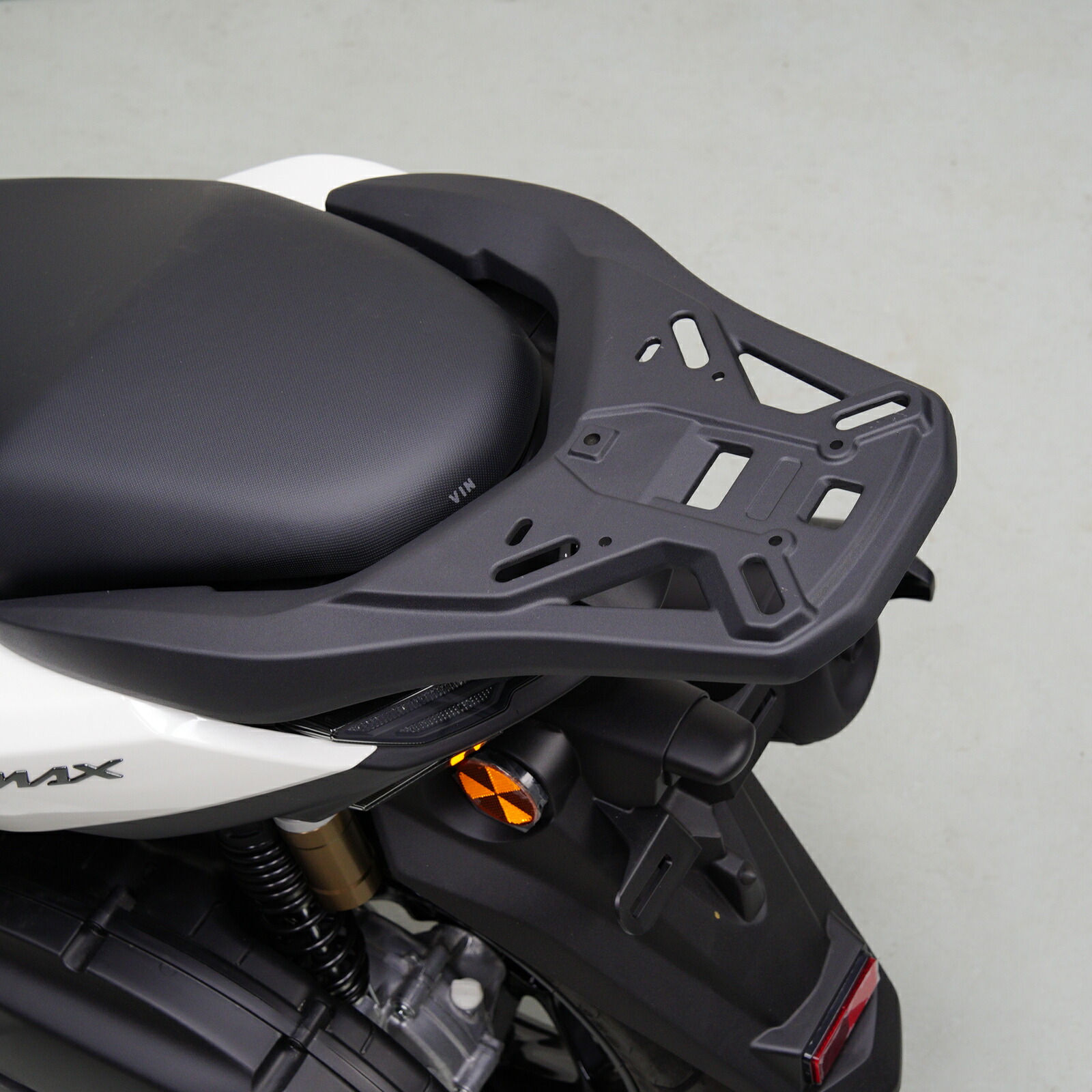 ヤマハ NMAX125 NMAX155 2025 リアキャリア スチール製 バイク用リアキャリア リアボックス対応 荷台 カスタムパーツ お取り寄せ