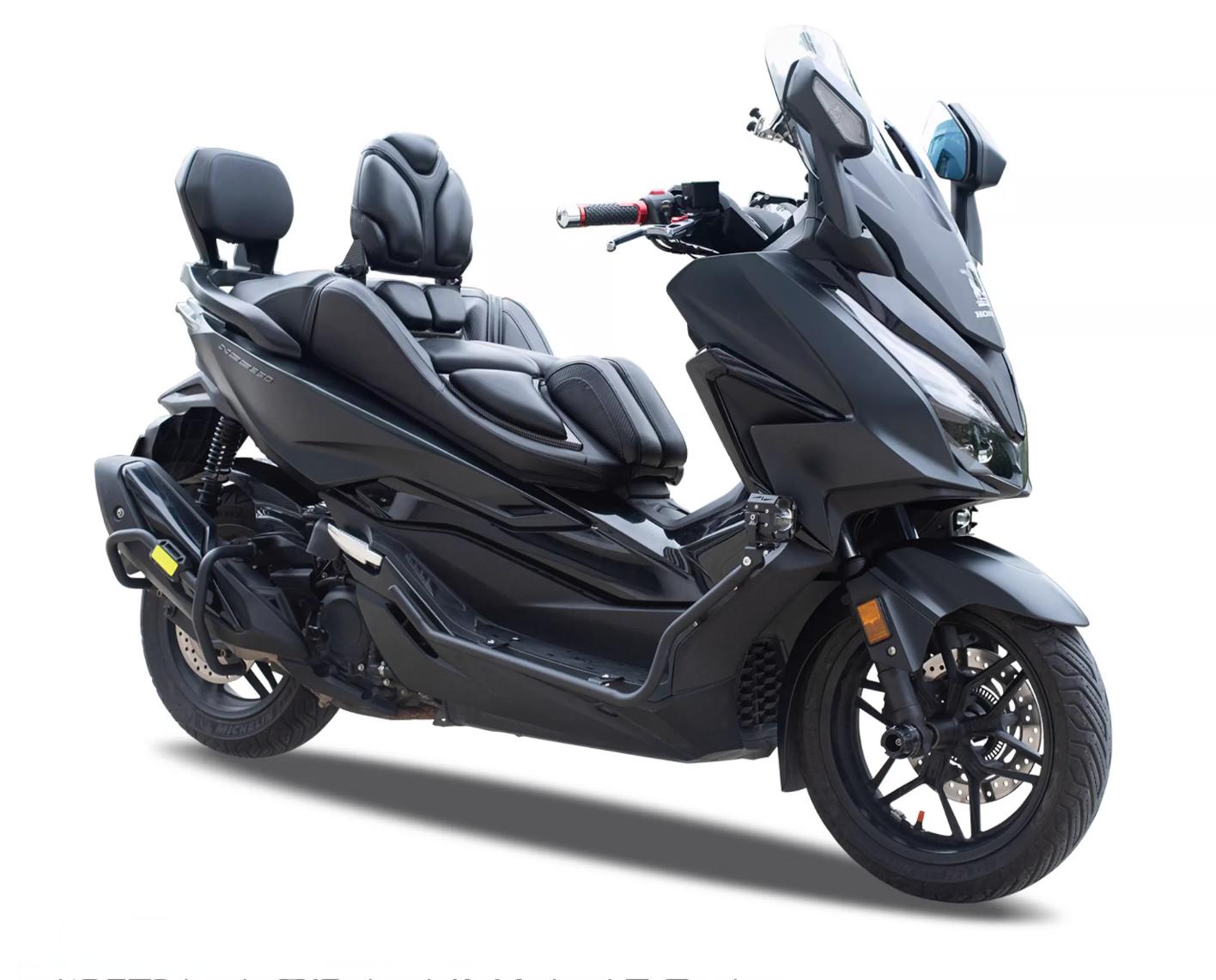 千葉ちゃんホンダ フォルツァMF06 外装 9点セット 黒　ブラック 新品 ホンダ フォルツァ-S/X MF06 外装カウル 黒色 9点セット｜バイクパーツ