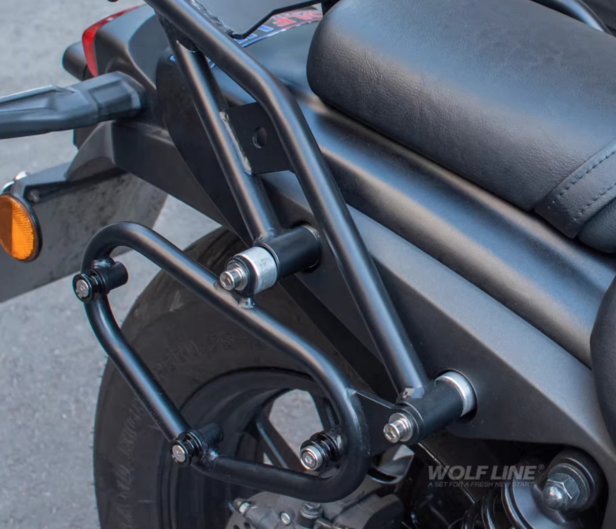 カワサキ エリミネーター 400 SE サイドラック サイドバッグサポート サイド荷物ラック バイクラック サドル荷物取付ブラケット サイドタイヤ擦れ防止ラック 取寄せ