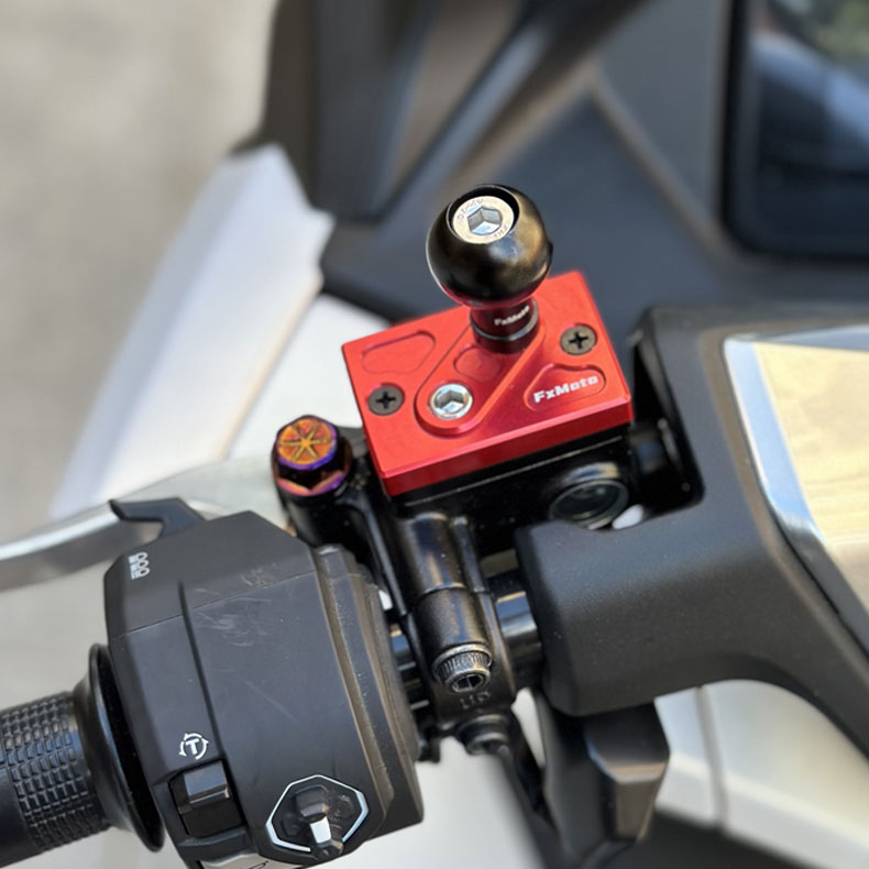 ホンダ PCX160 PCX125 アッパー ブレーキ ポンプ カバー 拡張穴付き M10 M8 拡張ボールジョイント バイク マウント ベース ステムマウント ステムボール バイク・スマホ・カメラホルダー ボールジョイントレバーバイク用品 カスタム パーツ アクセサリー 【取り寄せ】