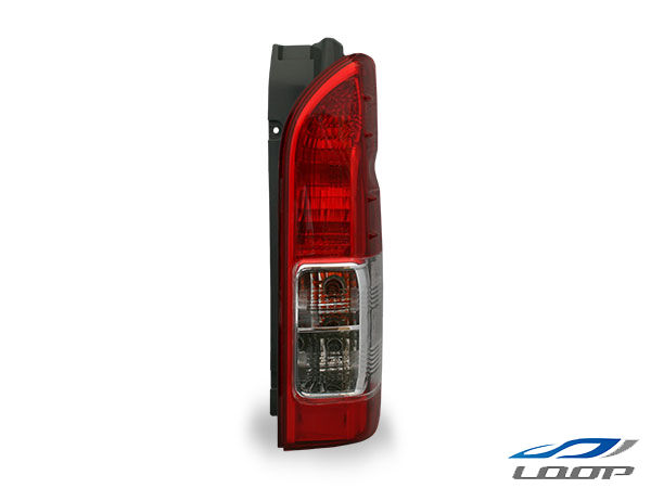 【未使用】トヨタ純正 ハイエース 右テールランプレンズ 81551-26443 ハイエース レジアスエース 200系 5型用!純正テールレンズ
