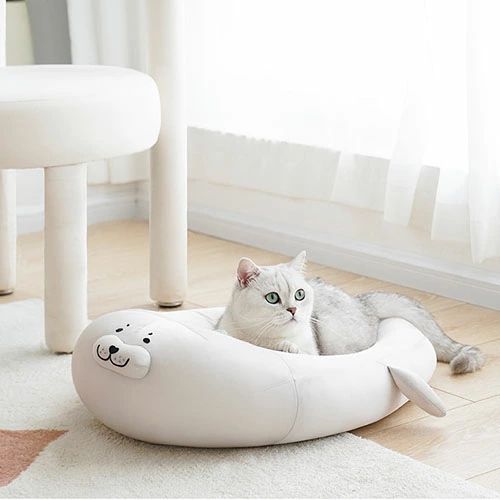 送料無料ペットベッド犬猫ベッドアザラシゴマフアザラシ小型犬用ネコ猫用ベッドふわふわ犬用品猫用品ペット用品クッション 可愛いアザラシデザインのペットベッド ふわふわのクッション素材で肌触り抜群 小型犬や猫に最適なサイズでゆったりくつろげる ペットが安心して