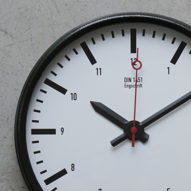 TRAFFICCLOCK(DIN)トラフィッククロックAMPERSANDFACTORYアンパサンドファクトリー壁掛け時計DINドイツ鉄道標識時計クロックおしゃれエルコミューンAMP-C062