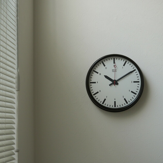 TRAFFICCLOCK(DIN)トラフィッククロックAMPERSANDFACTORYアンパサンドファクトリー壁掛け時計DINドイツ鉄道標識時計クロックおしゃれエルコミューンAMP-C062