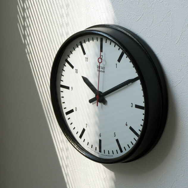 TRAFFICCLOCK(DIN)トラフィッククロックAMPERSANDFACTORYアンパサンドファクトリー壁掛け時計DINドイツ鉄道標識時計クロックおしゃれエルコミューンAMP-C062