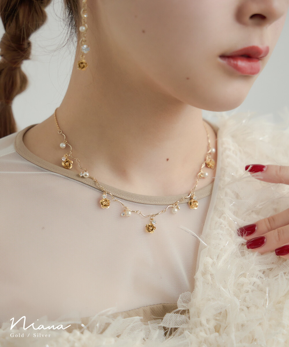 フラワーモチーフパールネックレス レディース アクセサリー ゴールド シルバー メタル 花 大人 上品 華やか 大人 フォーマル お出かけ パーティー 結婚式 セレモニー 入学式 卒業式 成人式 謝恩会 二次会 お呼ばれ 披露宴 食事会 普段使い オケージョン プレゼント ギフト