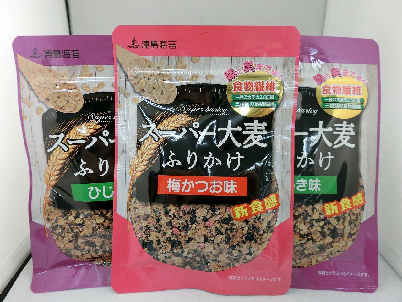 楽天市場 送料込 ゆうパケット配送 スーパー大麦ふりかけ3個セット ひじき 2 梅かつお 1 日本海水 浦島海苔