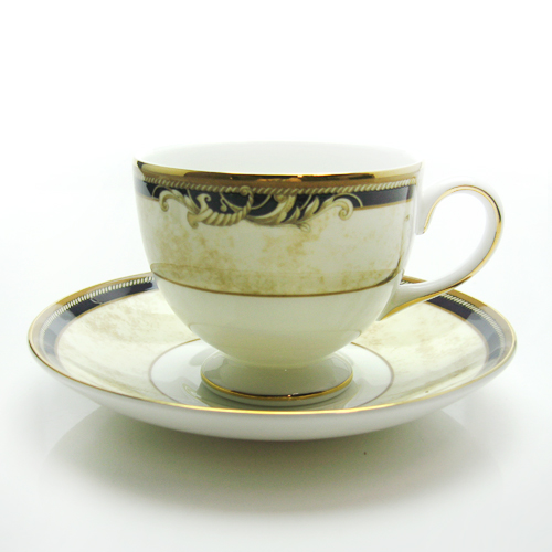 ウェッジウッド (WEDGWOOD) コーヌコピアティーカップ＆平円盤 ロバート・エドワード・リー