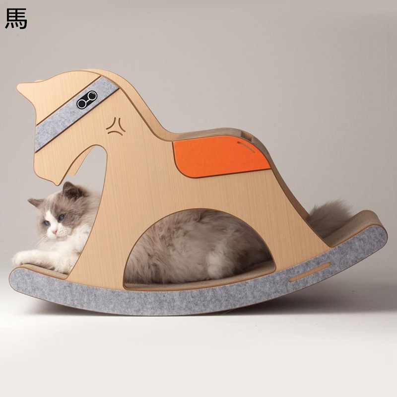 猫 爪磨き 木製品 鈴付き 猫ベッド 多機能 木馬のデザイン 揺れる 縦置き 横置き おもちゃ付 猫爪とぎ 家具傷防止 高密度 耐荷重 収納簡単 安定 耐噛み インテリア ストレス発散 運動不足 12,783円