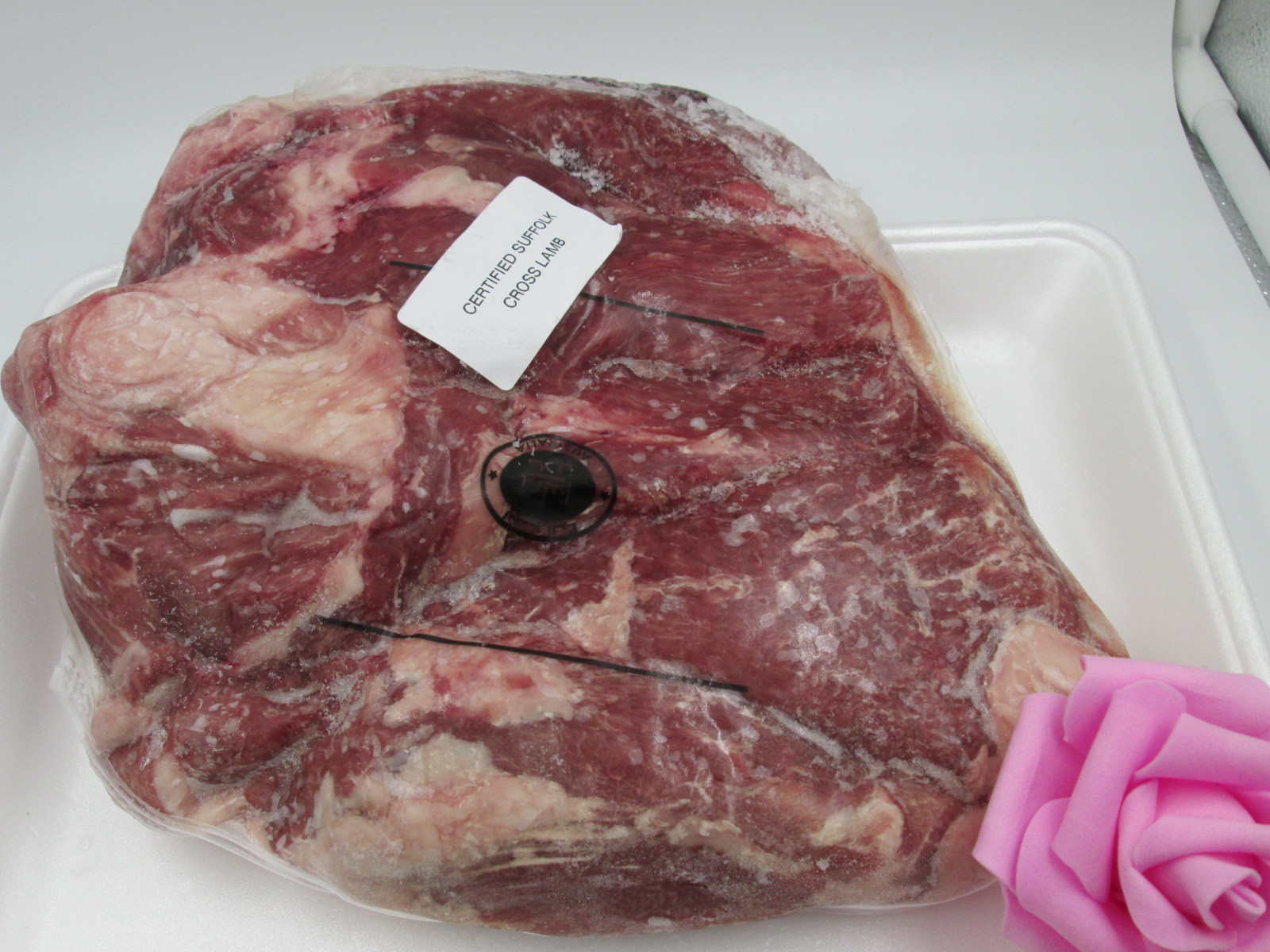 マトンレッグ(羊肉)一個約2.5kg-2.9kg