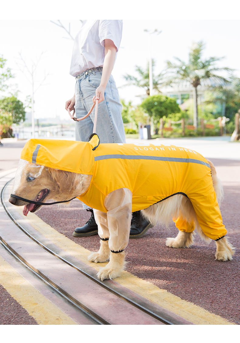 新発売 犬用レインコート イエローフルカバードッグウェア ペットレインコート 透明 完全防水 防雪 防塵 防風 おしゃれ 着せやすい 大型犬 中型犬 リード通し フード付き 犬服 梅雨対策 わんちゃん レインウェア シンプル 雨の日 犬のお散歩 4足カバー かわいい 人気