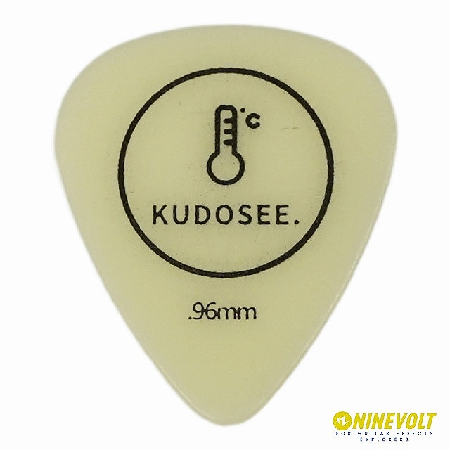 【楽天市場】9℃ オリジナルピック 0.96mm 蓄光タイプ 5枚入り _ アメリカ製 ギター ピック 蓄光 夜行【ゆうパケット対応可能】:エフェクター専門店 ナインボルト