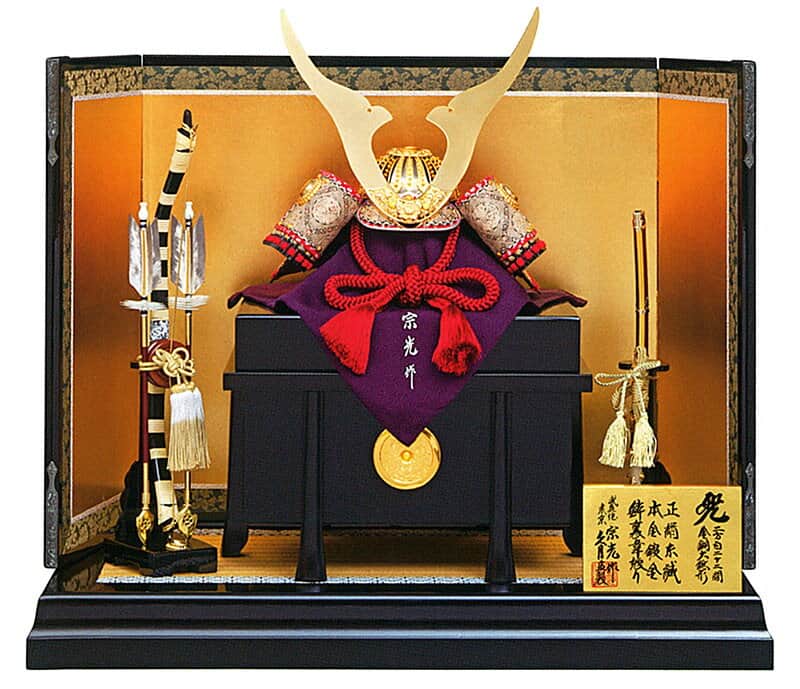 五月あやつり人形 久月 兜平飾りつけ 兜飾りつけ 中村宗光作 正絹朱赤縅15号 金銅大鍬形 【2026年次新作】 h045-k-11572