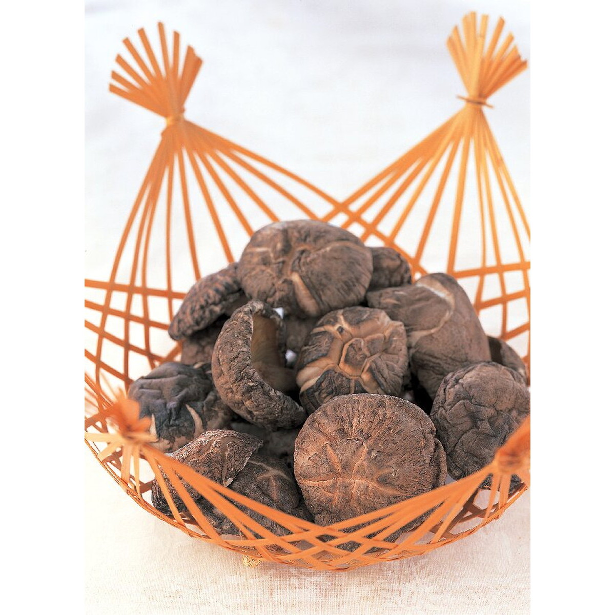 楽天市場】大分県産 上どんこ椎茸180g : アメ横 三香園商店