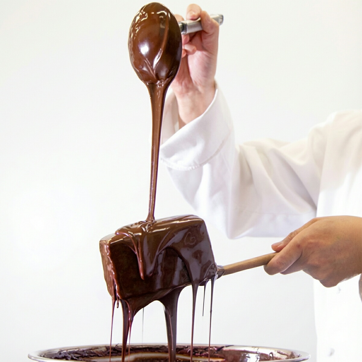 楽天市場 チョコレート 長崎石畳ショコラ 絶品チョコレートケーキ ラージサイズ Tvで紹介 ネオクラシッククローバー 長崎 県 産直お取り寄せニッポンセレクト