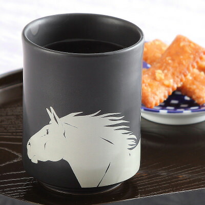 【未使用・希少】相馬焼 彩盃 湯呑み五客揃 二重焼/走り駒 木箱入　縁起物 未使用・希少】相馬焼 彩盃 湯呑み五客揃 二重焼/走り駒 木箱入 縁起物