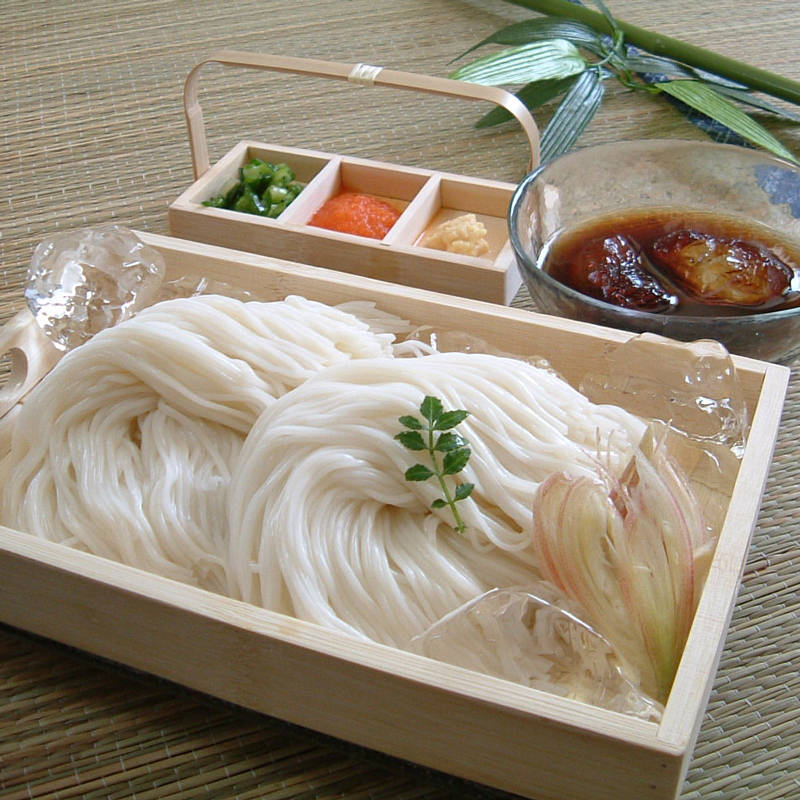 そうめん 素麺 三輪そうめん 手延べ三輪素麺 手延べそうめん 国産 玉井製麺所 芳醇 高級 木箱入り 2kg 玉井製麺所 奈良県