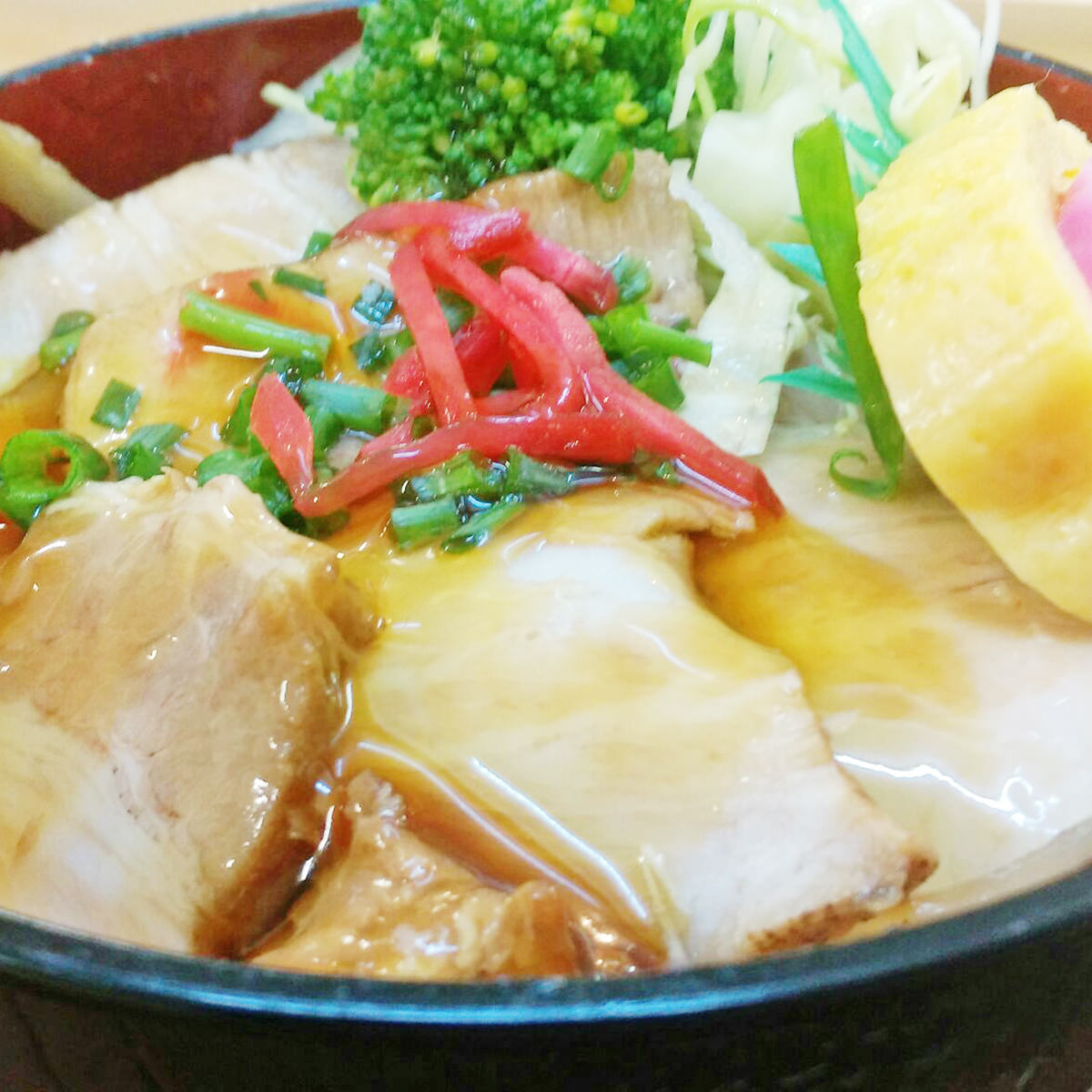 楽天市場 美豚丼と焼美豚 セット 詰合せ 豚丼 チャーシュー 五島列島産 冷凍 惣菜 おかず 国産 トビウオ豚 丼の具 あごだし豚丼 丼 やわらか丼 ぶた丼 島チャーシュー 焼豚 長崎 大河内商店 産直お取り寄せニッポンセレクト