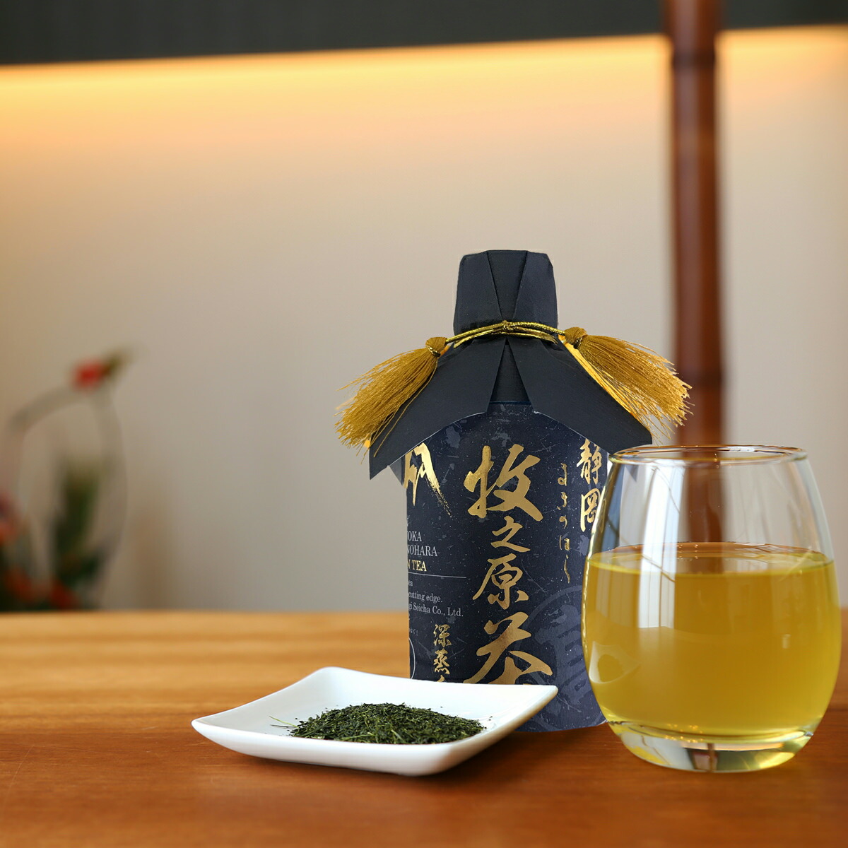 静岡 牧之原茶 雫茶 プレミアム ペットボトル やぶきた 加飾仕様 緑茶 日本茶 お取り寄せ 静岡県産 やぶきた茶 清涼飲料水 ドリンク お茶 350ml｜産直お取り寄せＮセレクト