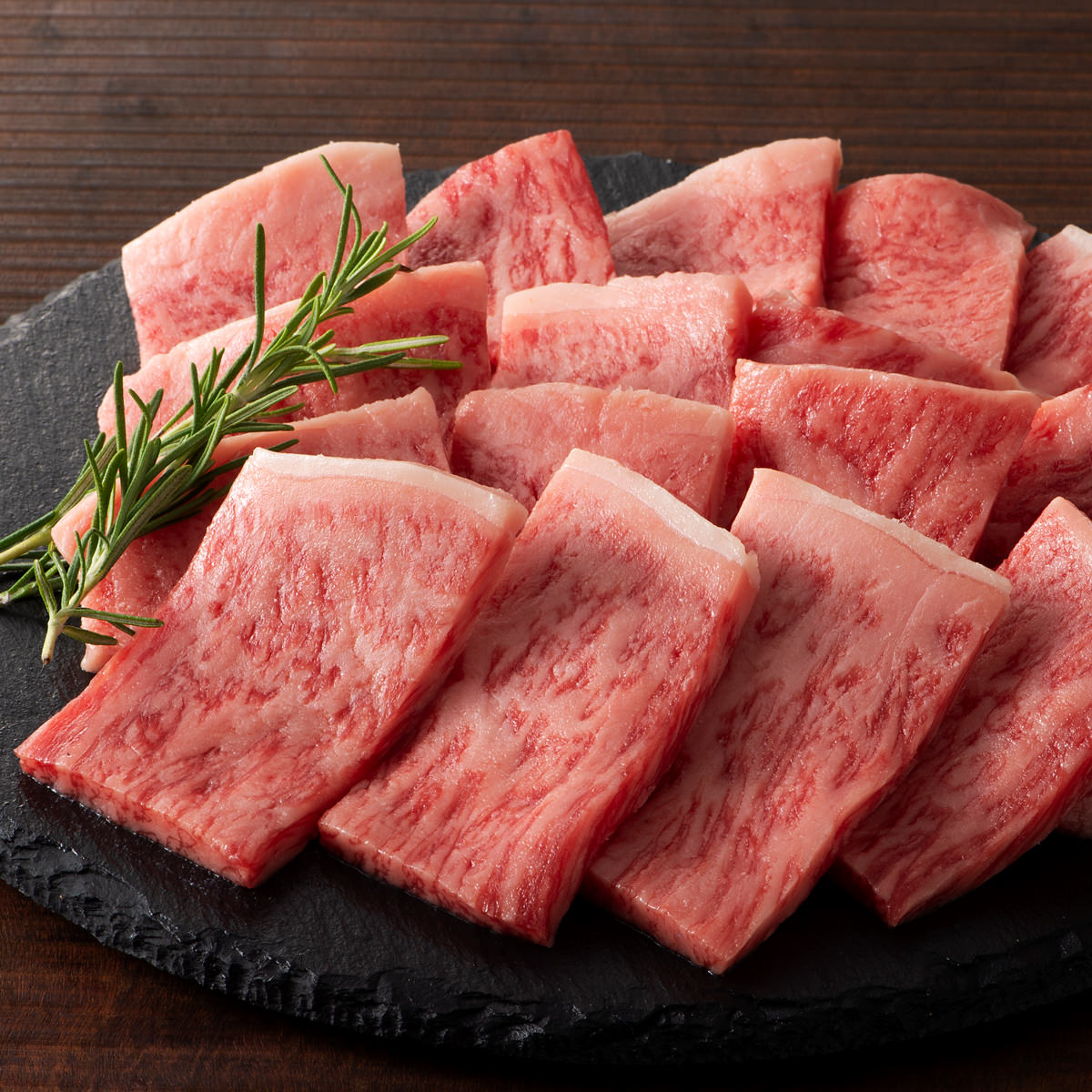 フジチク 藤彩牛 ロース 焼肉用 300g 牛肉 焼き肉 国産 肉おかず バーベキュー 精肉 牛ロース 和牛 熊本県産 肉料理 焼肉