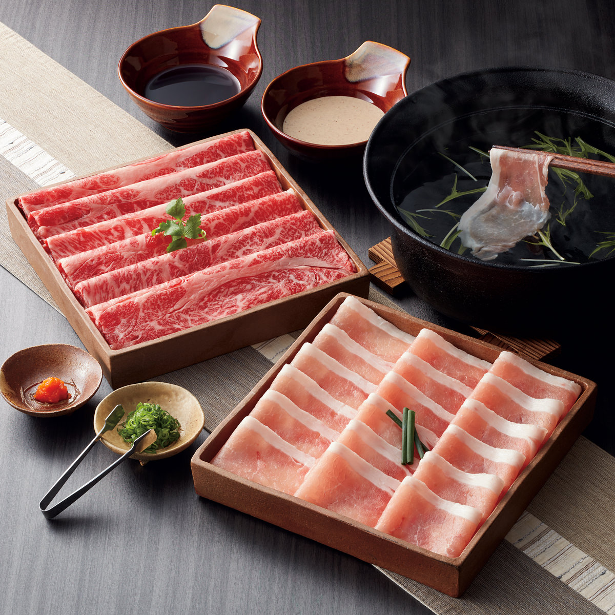 相模牛＆相模豚 しゃぶしゃぶ食べ比べセット 豚肉 国産 牛肉 しゃぶしゃぶ 豚ロース スライス 牛ロース 相模牛 神奈川県産 相模豚 ポーク 豚しゃぶ ロース｜産直お取り寄せＮセレクト